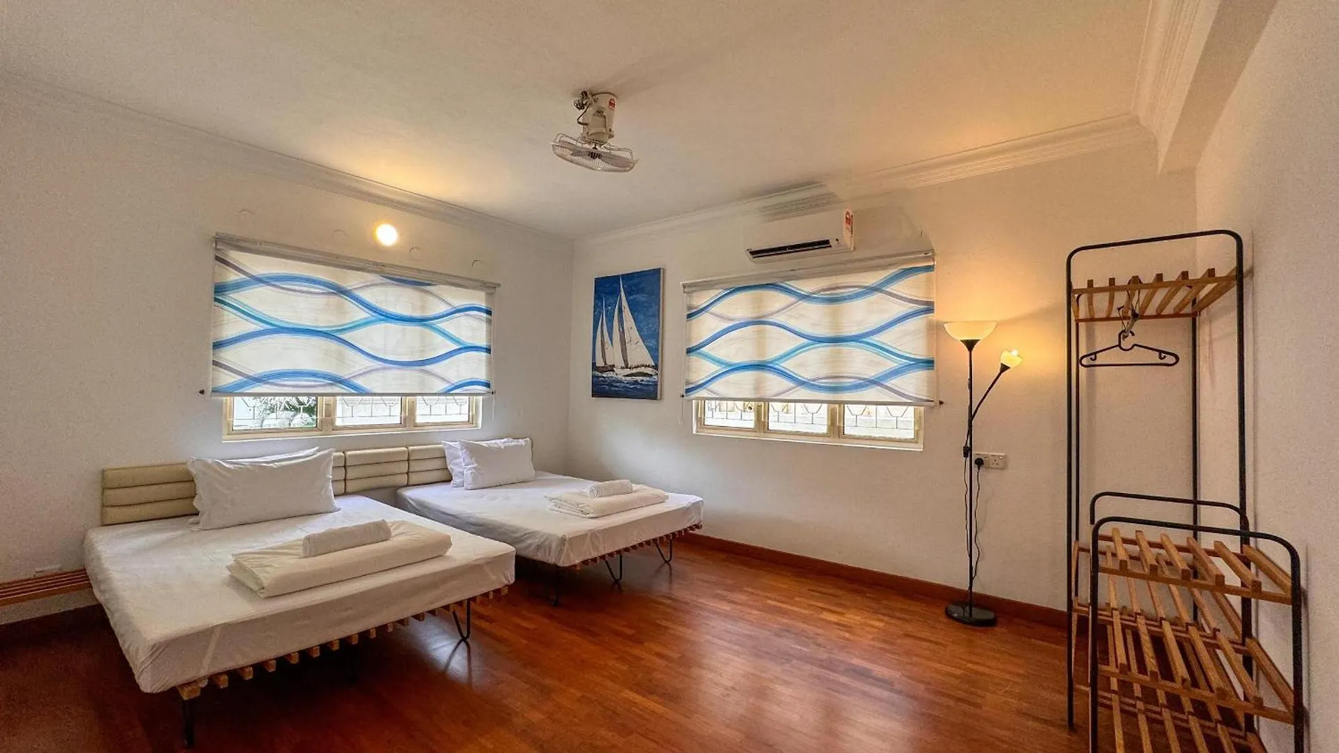Holiday home Prime Location - 5 Mins Walk To Shops & Eateries! Villa Tanjung Bungah  Malaysia