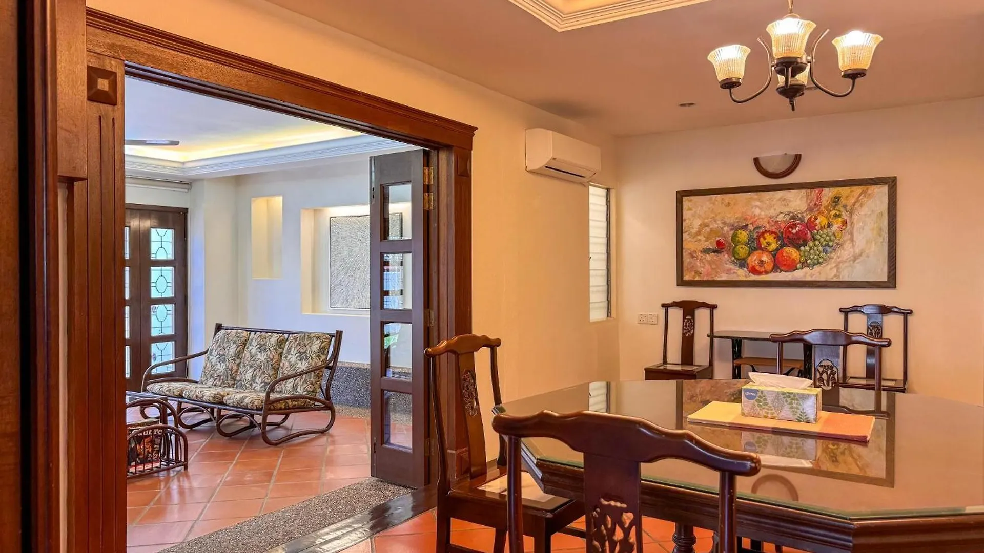 Prime Location - 5 Mins Walk To Shops & Eateries! Villa Tanjung Bungah  0*, Tanjung Bungah (Penang) Malaysia